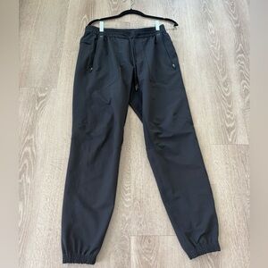 lululemon athletica Men's Black Tech Joggers with Zipper Pockets
